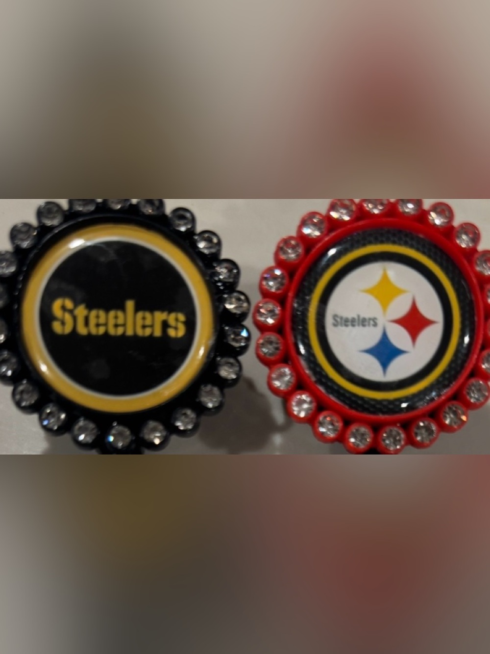 2 NFL Crystal Footbal Pittsburgh Steelers Nurse Badge Reels ID Holders Alligator